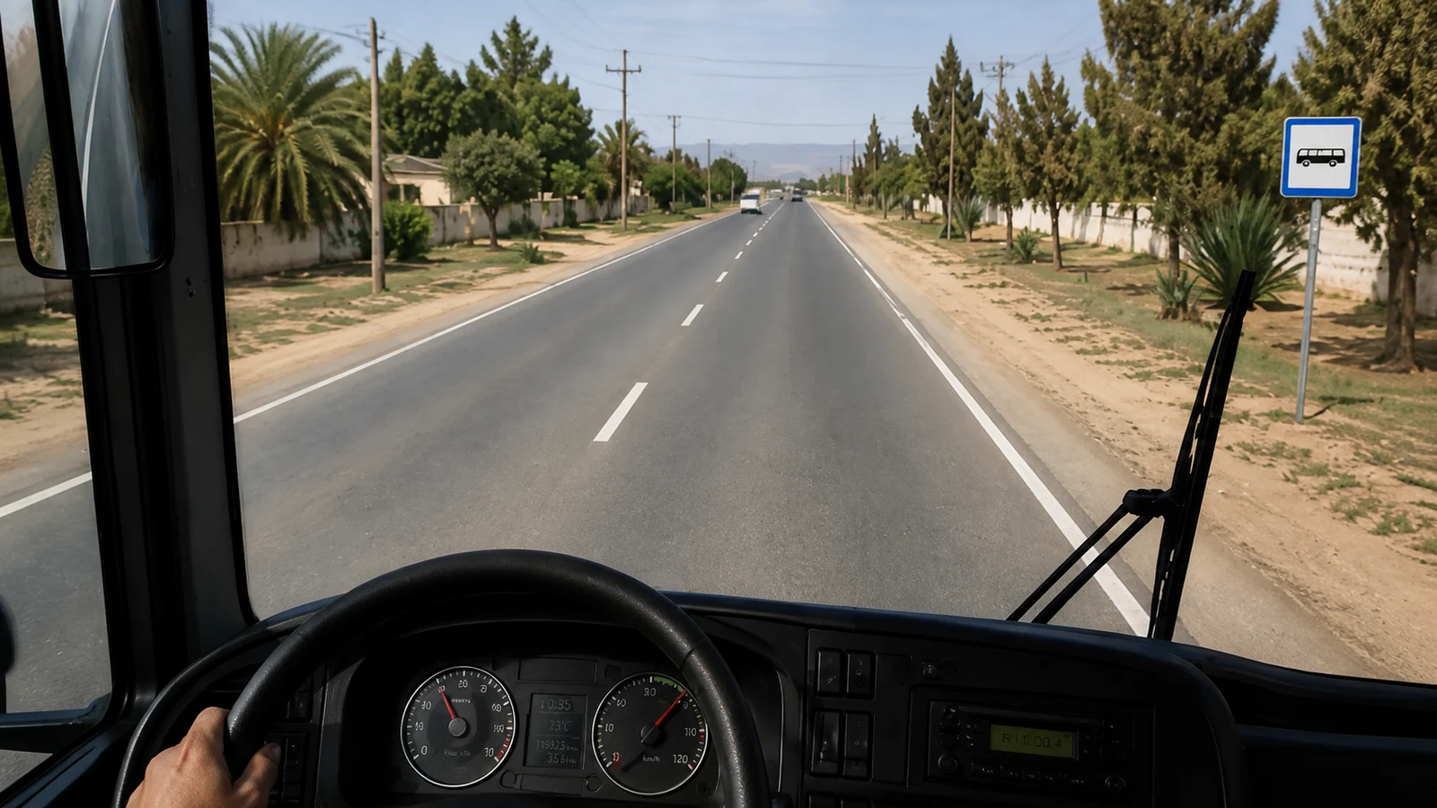 صورة السؤال D-BUS-Q25: فهاد الحالة، شحال هي السرعة القانونية اللي يمكن نسوق بها؟