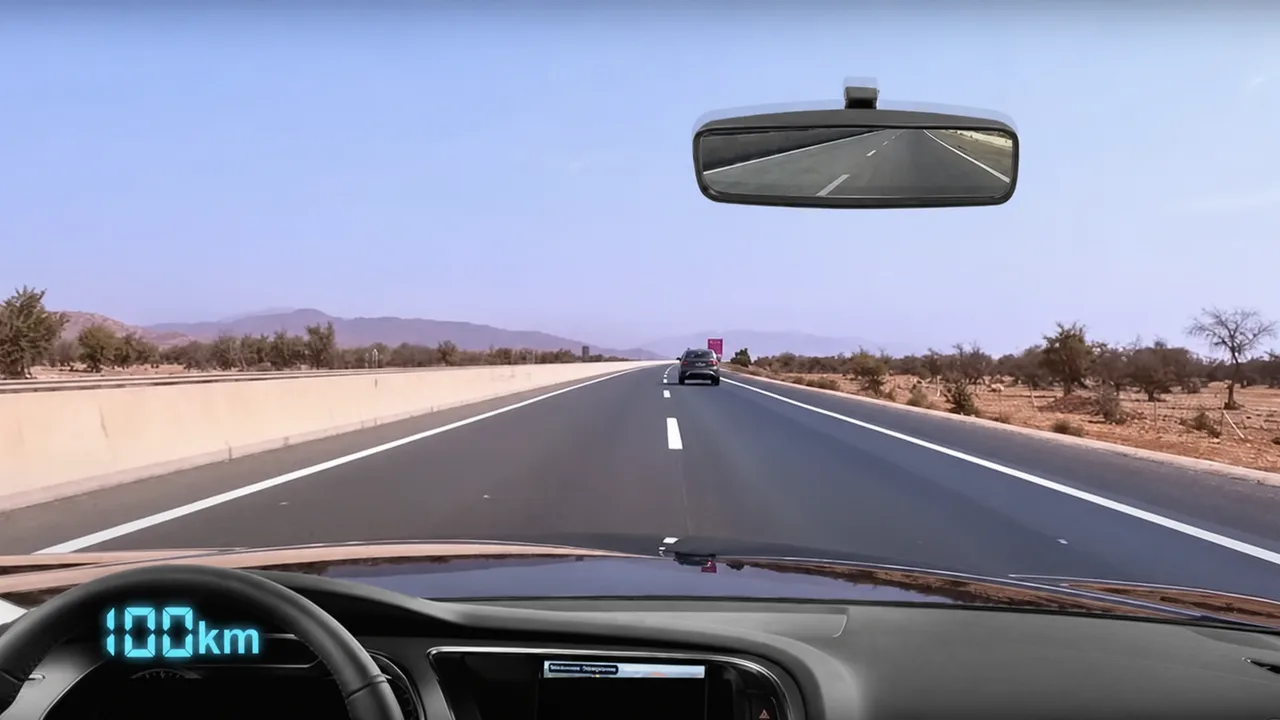 صورة السؤال S19-Q37: مسافة الأمان لي بيني وبين السيارة لي قدامي كافية :